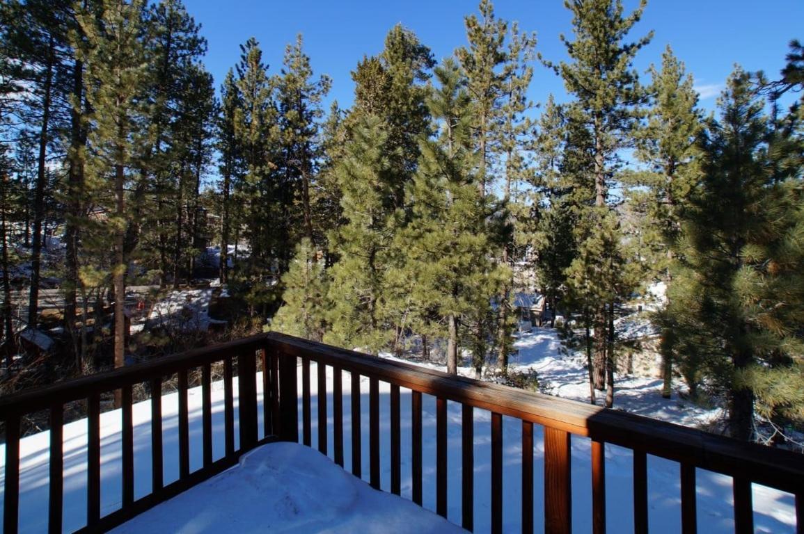 Snow Bunny Lodge - Perfect Big Bear Getaway! Deck With A New Hot Tub And Charcoal Barbecue! Биг Беър Лейк Екстериор снимка